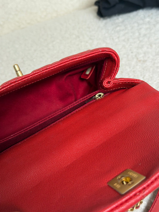 Pre-Owned Red Matelassé Caviar Leather Coco Top Handle Shoulder Bag