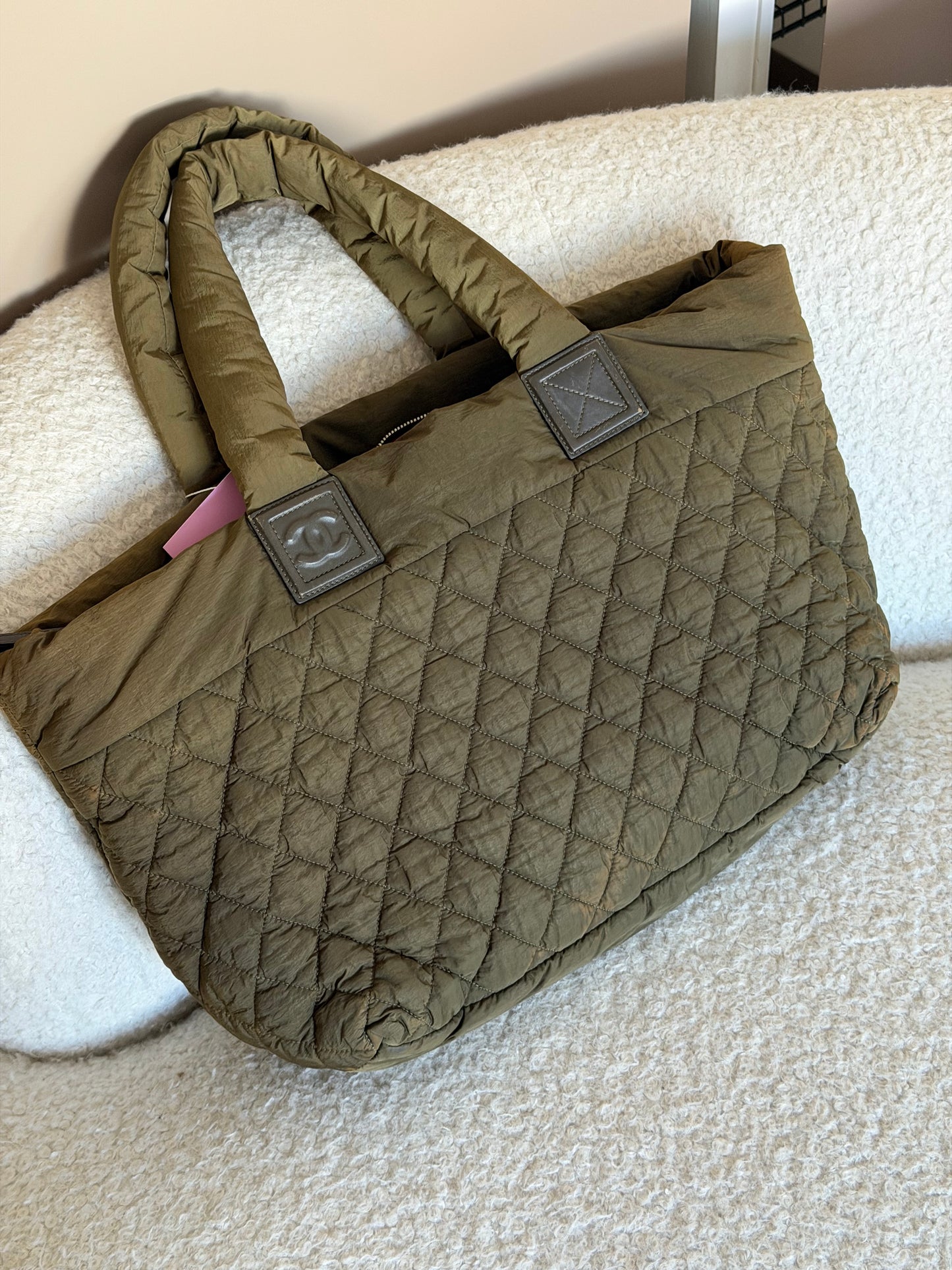 Pre-Owned Khaki Nylon Shopper Tote