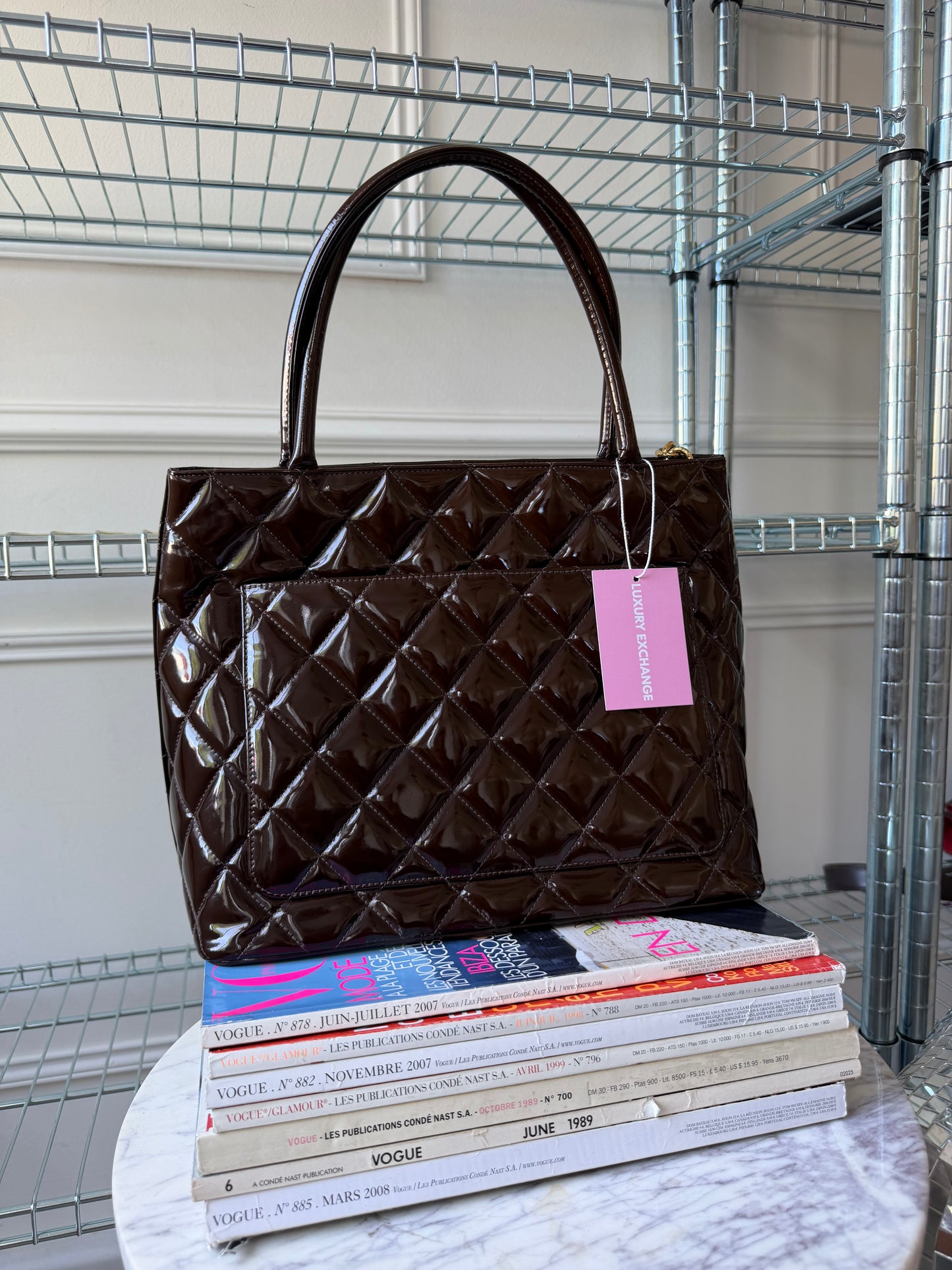 Pre-Owned Brown Patent Leather Medallion Tote Bag