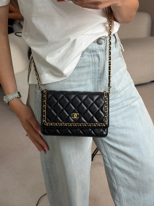 Pre-Owned Black Matelassé L.E. Lambskin Leather Wallet on Chain