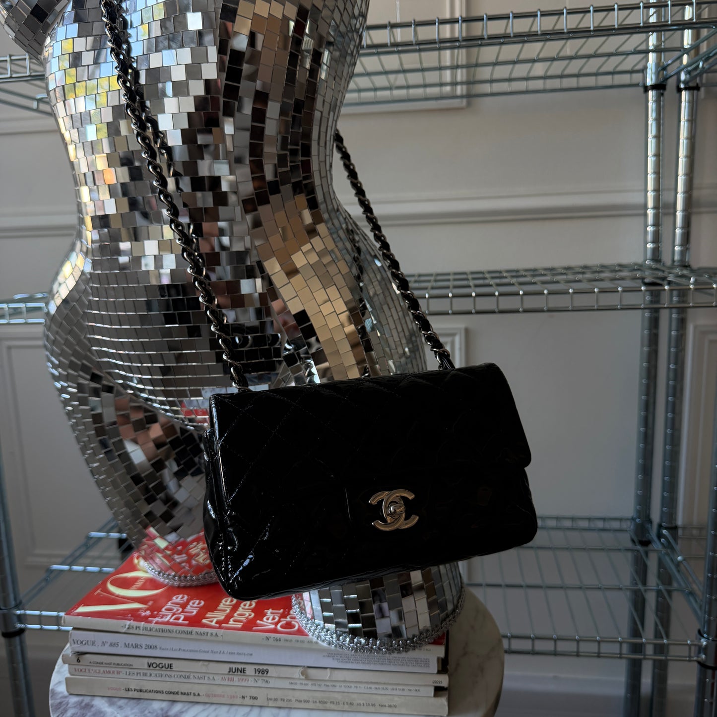 Pre-Owned Black Matelassé Patent Leather Mini Rectangle Single Flap Crossbody Bag