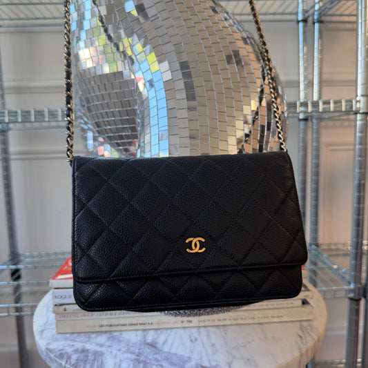 Pre-Owned Black Matelassé Caviar Leather Wallet on Chain