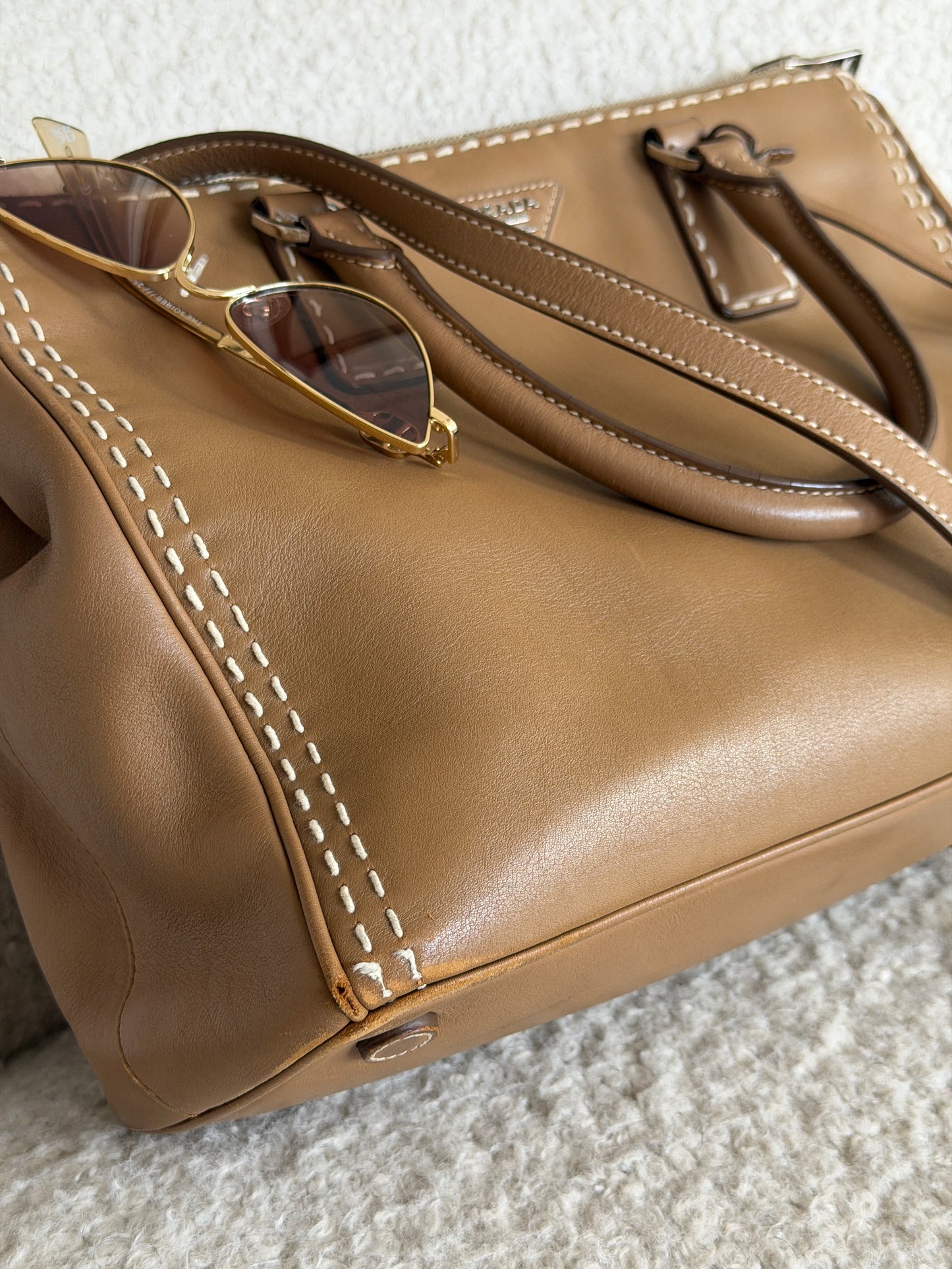 Pre-Owned Tan Leather 'Baggy' Medium Galleria Crossbody Bag