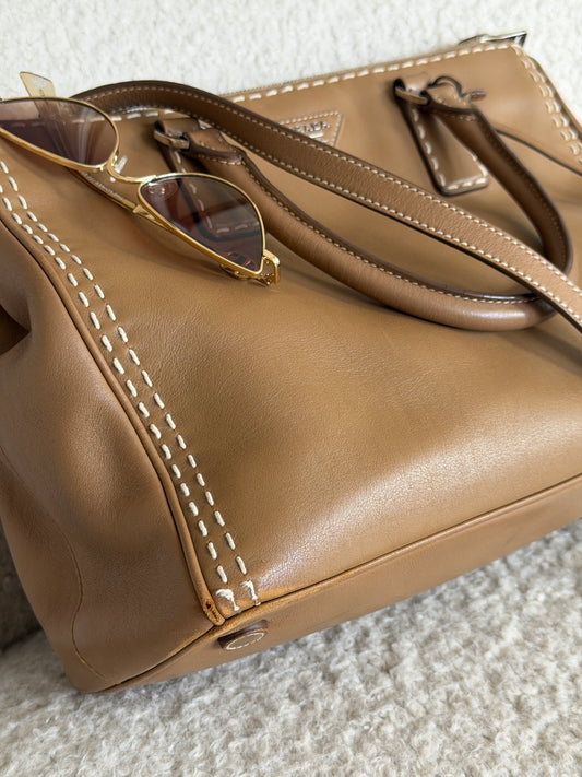Pre-Owned Tan Leather 'Baggy' Medium Galleria Crossbody Bag