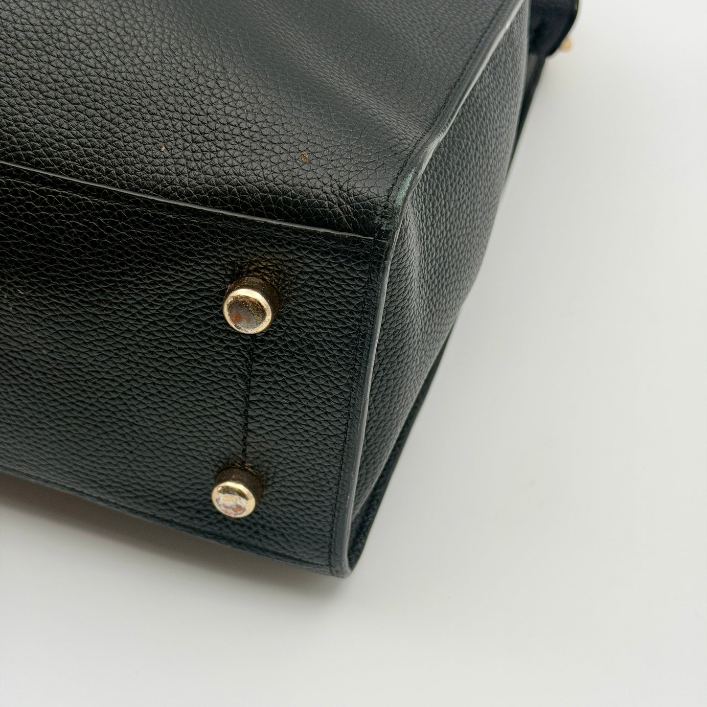 Pre-Owned Black Leather Handbag