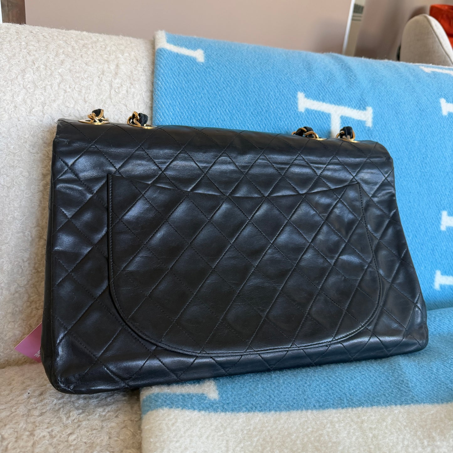 Pre-Owned Black Matelassé Lambskin Leather Maxi Single Flap Crossbody Bag