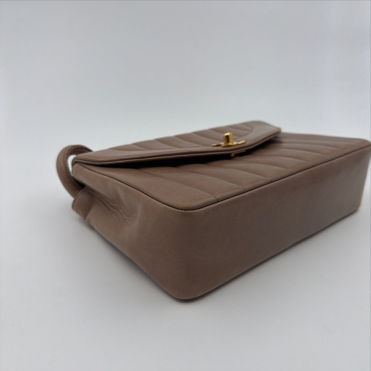 Pre-Owned Brown Piano Lambskin Single Flap Shoulder Bag