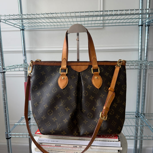 Pre-Owned LV Monogram Canvas Palermo Shoulder Bag