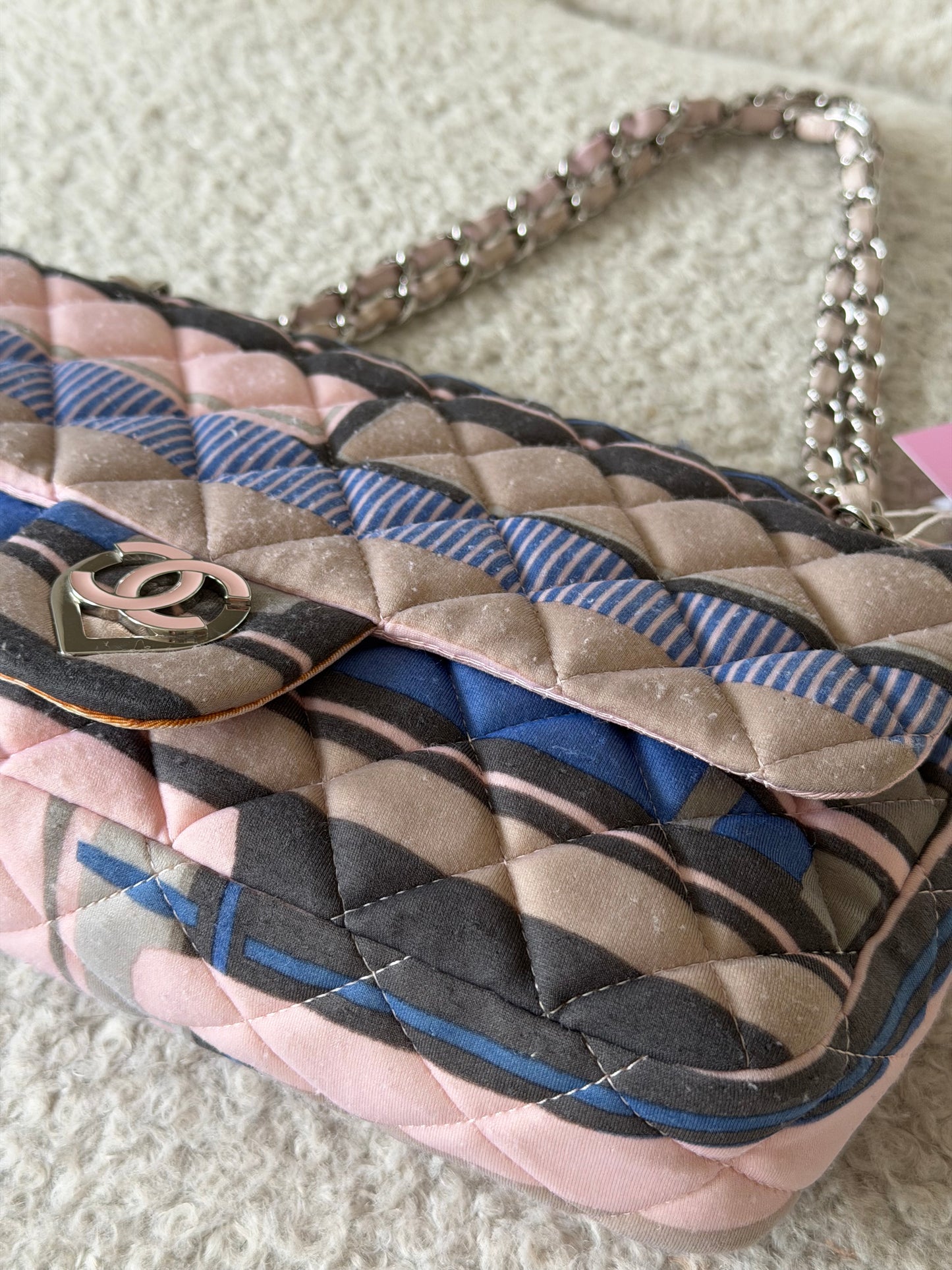 Pre-Owned Multi-Colour Fabric Single Flap w/Heart Hardware