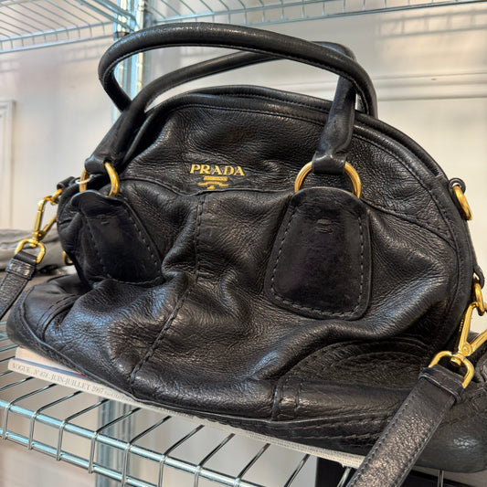 Pre-Owned Black Leather Shoulder Bag