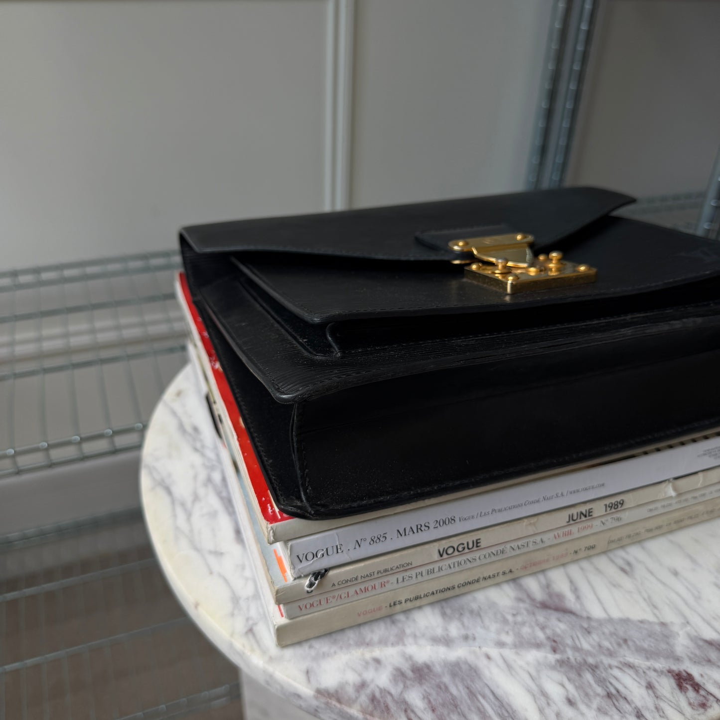 Pre-Owned Black Epileather Monceau GM Crossbody Bag