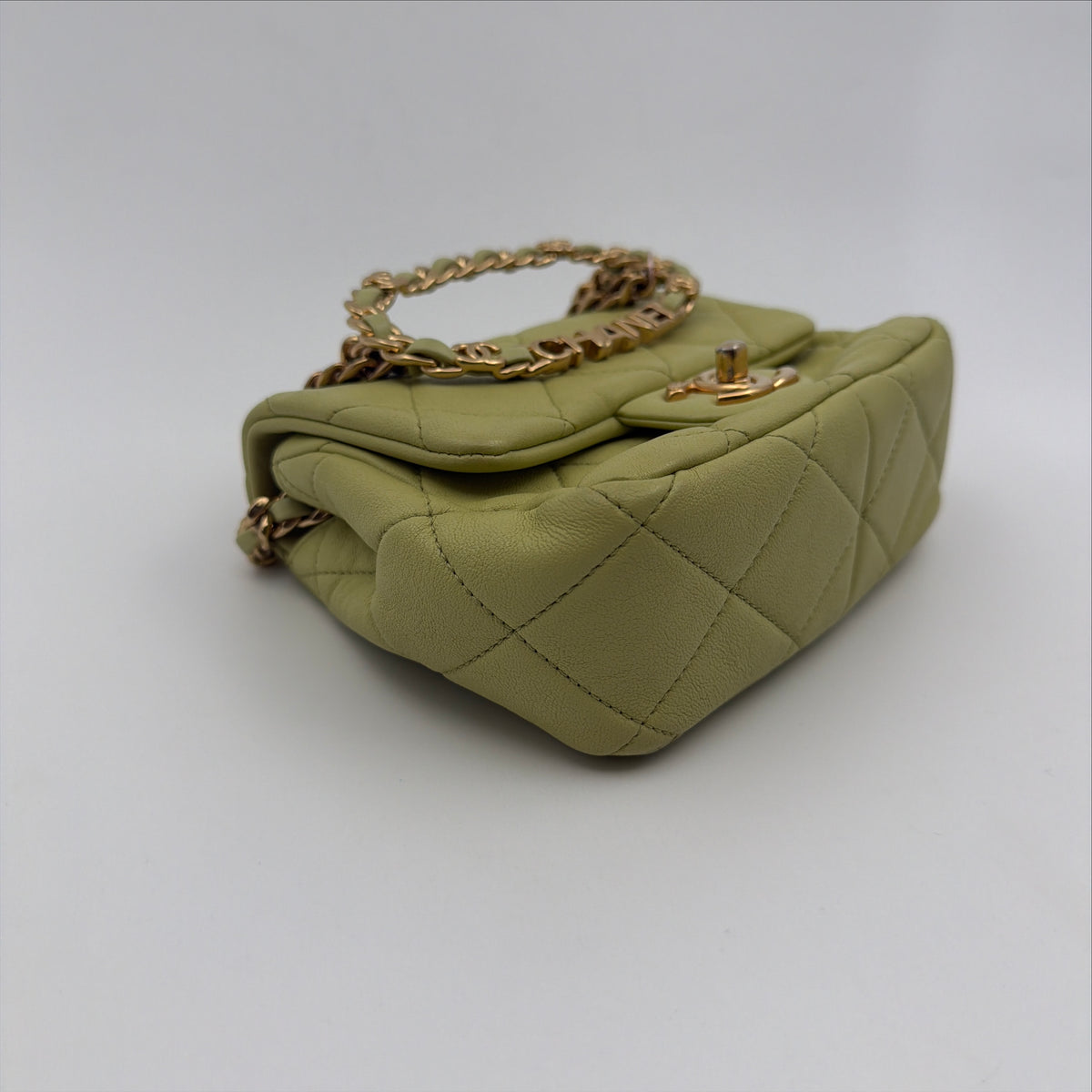 Pre-Owned Green Lambskin Leather Single Flap Crossbody