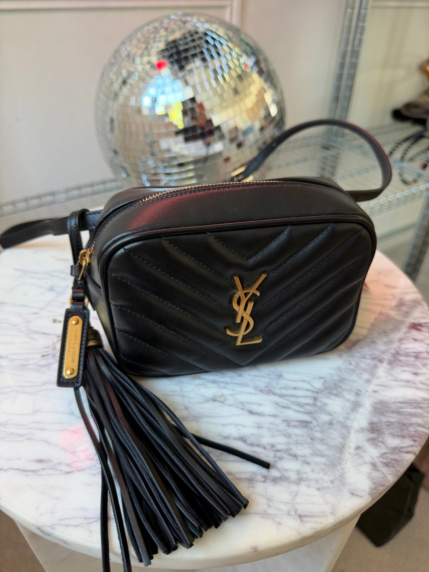 Pre-Owned Black 'Lou' Leather Camera Bag
