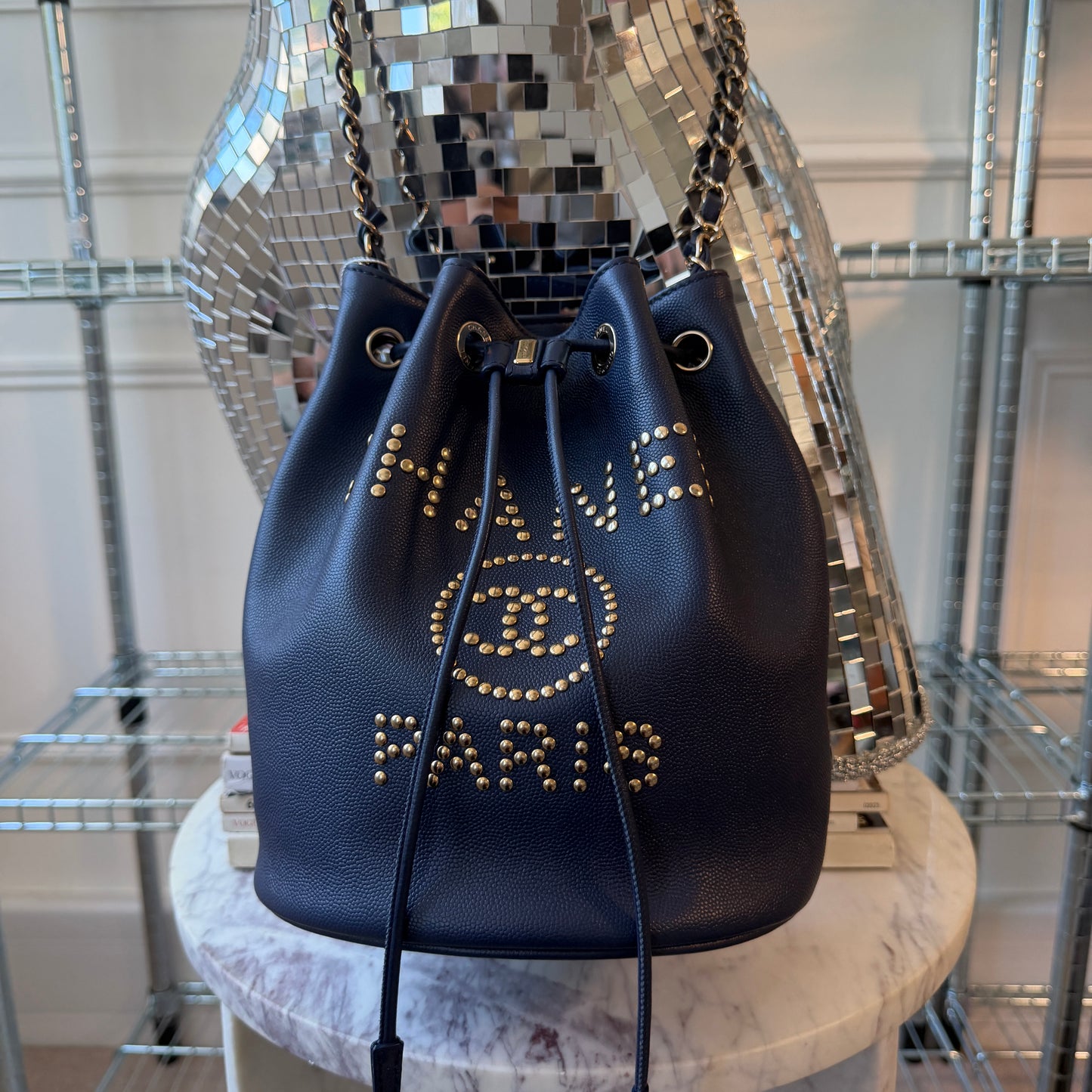 Pre-Owned Blue Caviar Leather Bucket Bag