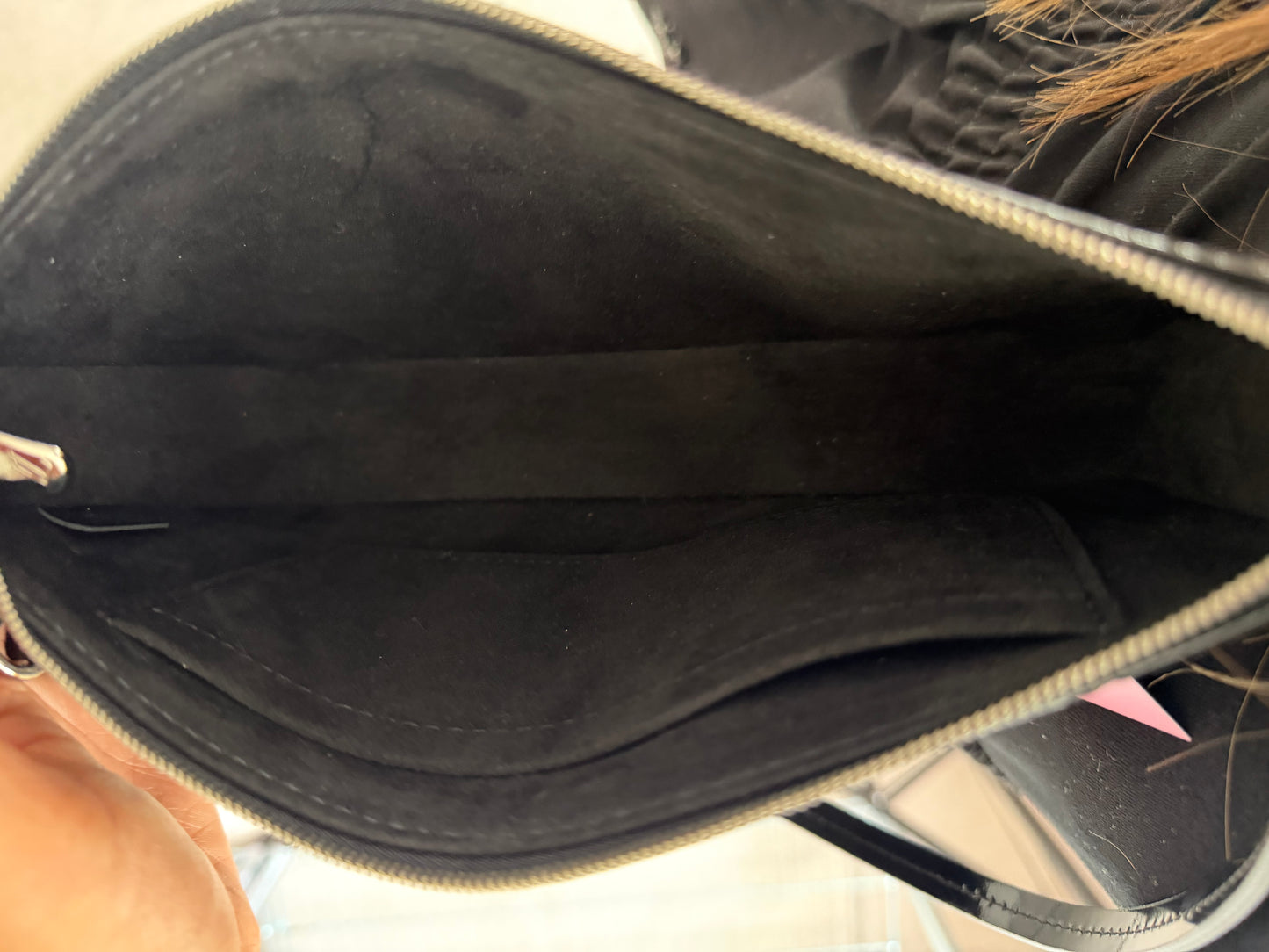 Pre-Owned Black Epi Electric Leather Pochette Shoulder Bag