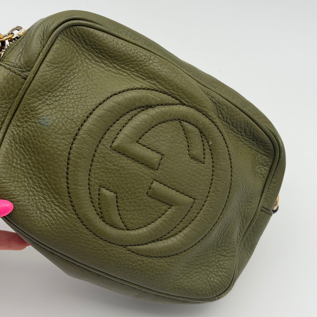 Pre-Owned Green Soho Leather Camera Bag