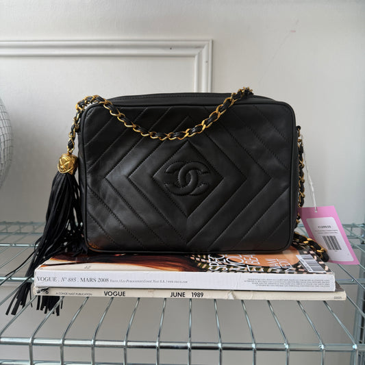 Pre-Owned Black Diamond Quilted Lambskin Leather Camera Bag