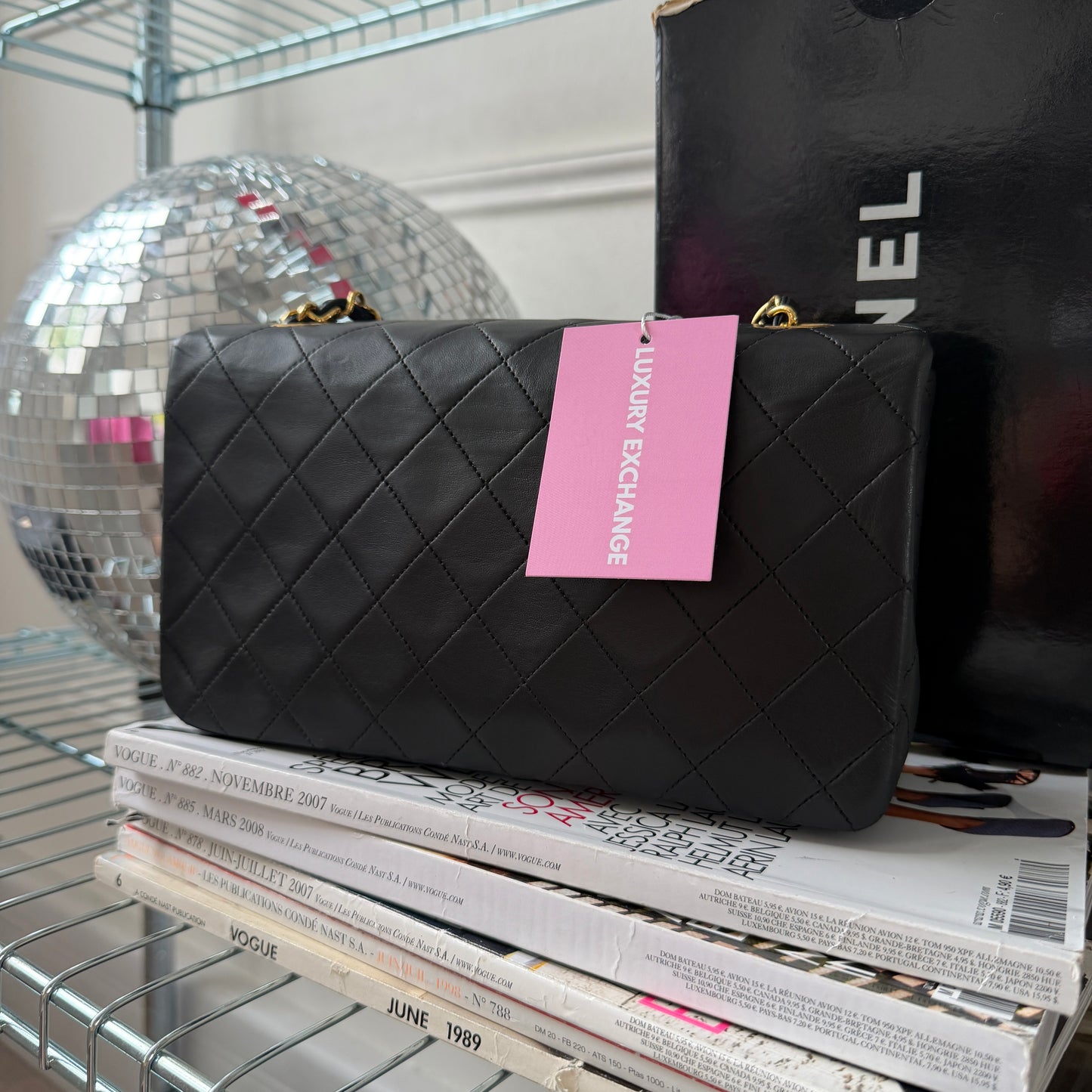 Pre-Owned Black Matelassé Lambskin Leather Full Flap Crossbody Bag