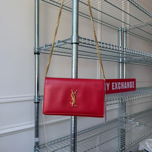 Pre-Owned Red Caviar Leather Full Flap Crossbody Bag