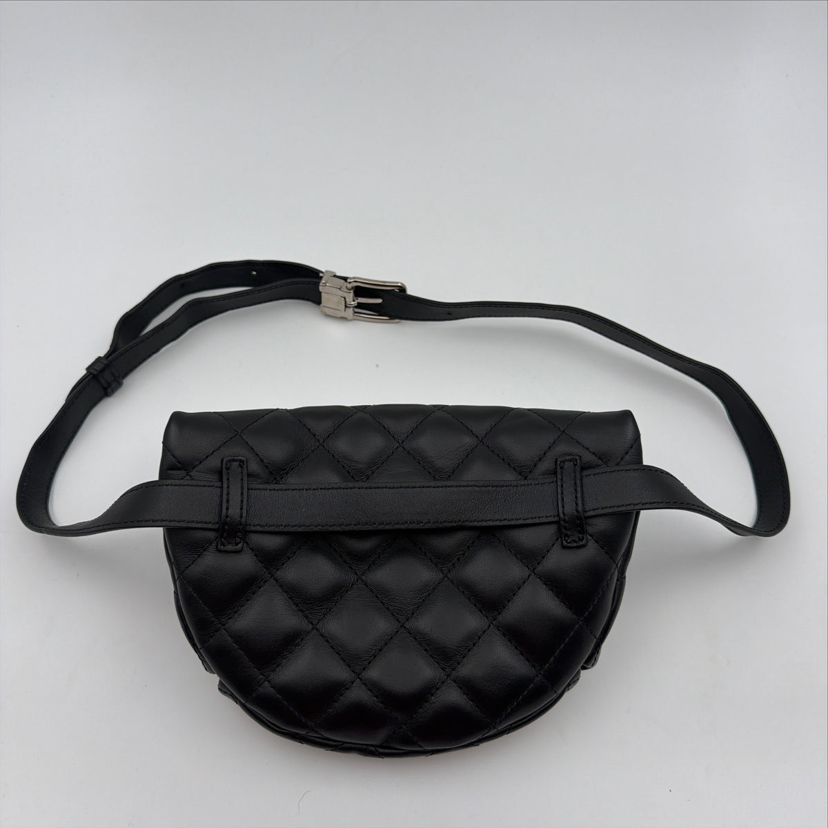 Pre-Owned Black Matelassé Lambskin Leather Belt Bag