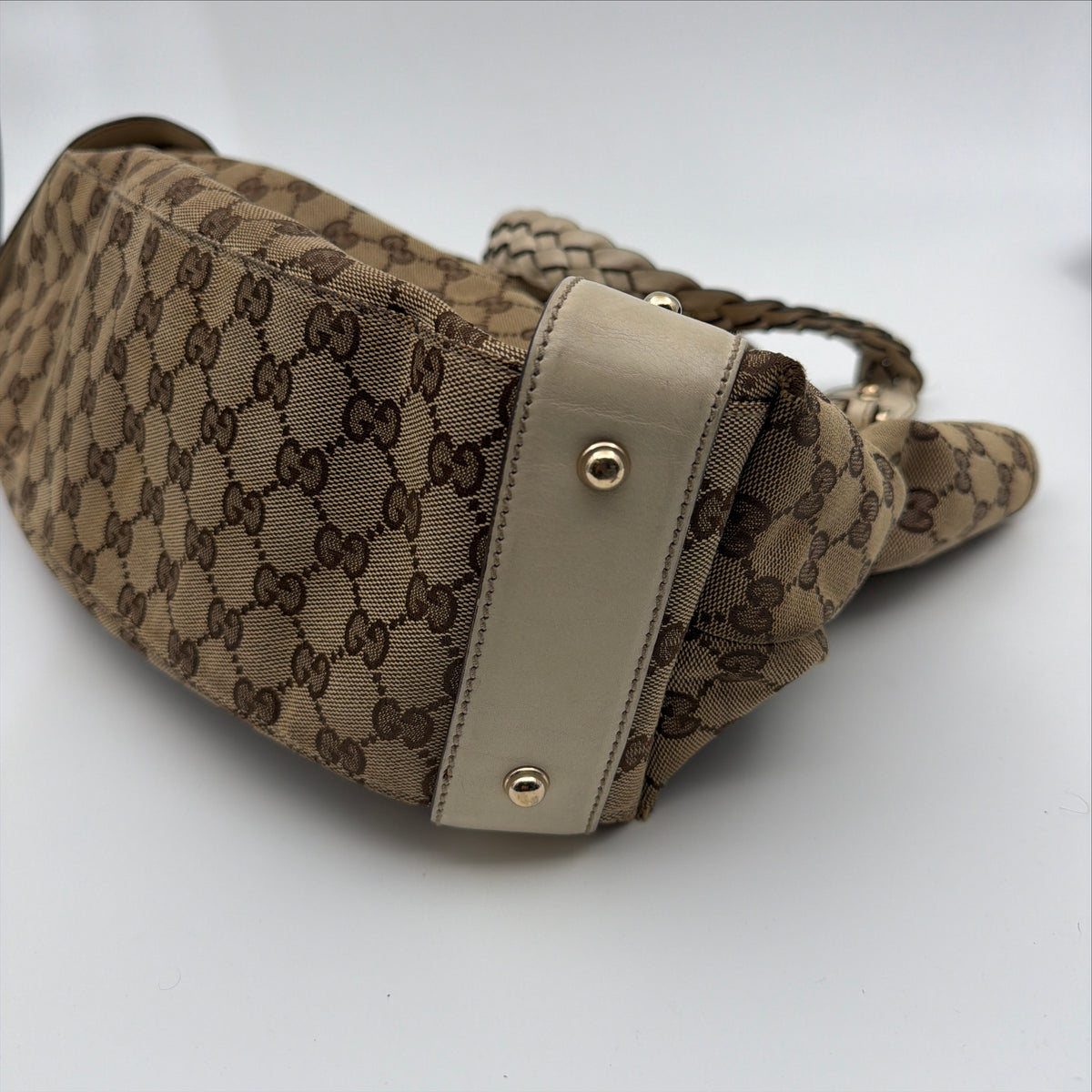 Pre-Owned Beige GG Canvas Abbey Shoulder Bag