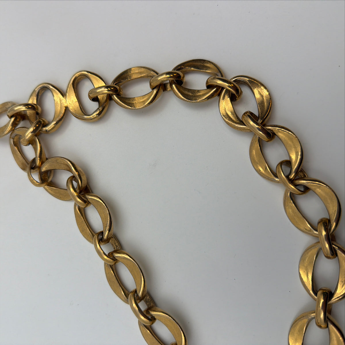 Pre-Owned Gold Chanel Belt