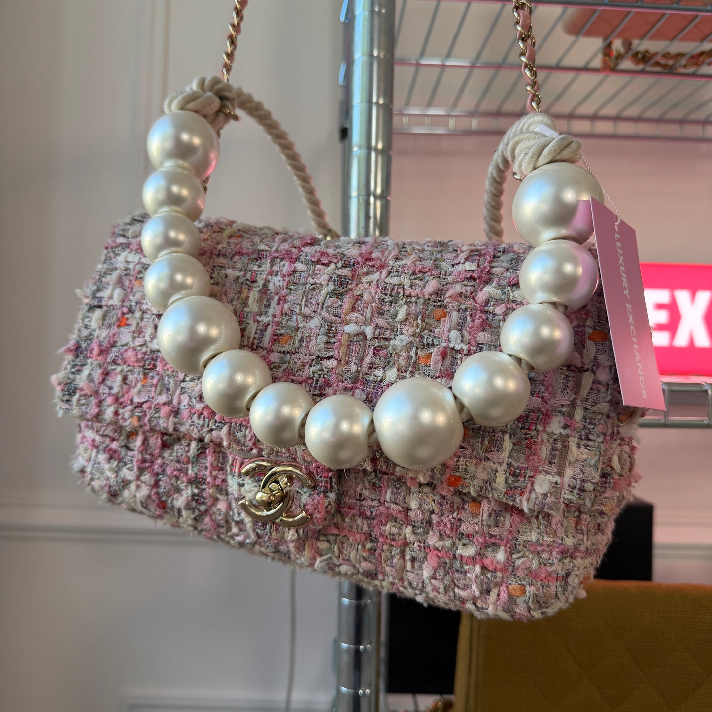 Pre-Owned Pearl Strap Pink Tweed Single Flap Crossbody Bag