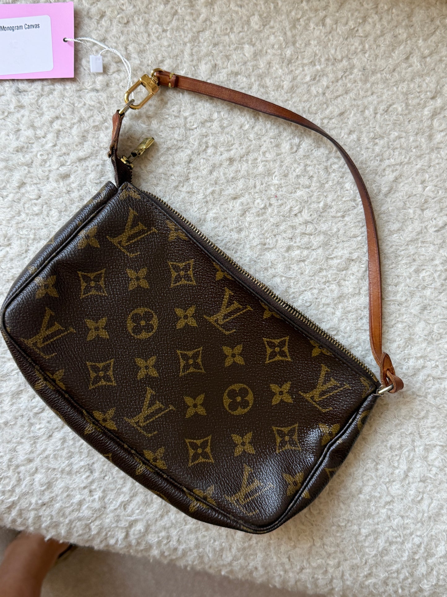 Pre-Owned LV Monogram Canvas Pochette Accessoires Shoulder Bag