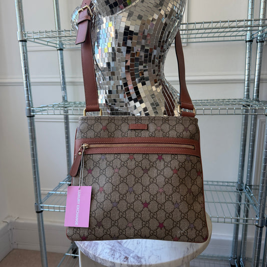 Pre-Owned Beige GG Supreme Canvas Flat Messenger Bag