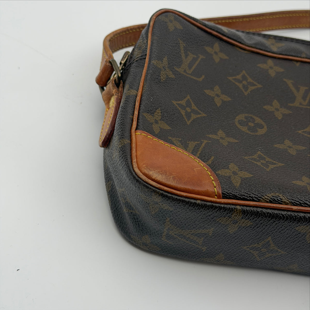 Pre-Owned LV Monogram Canvas Trocadero 23 Crossbody Bag