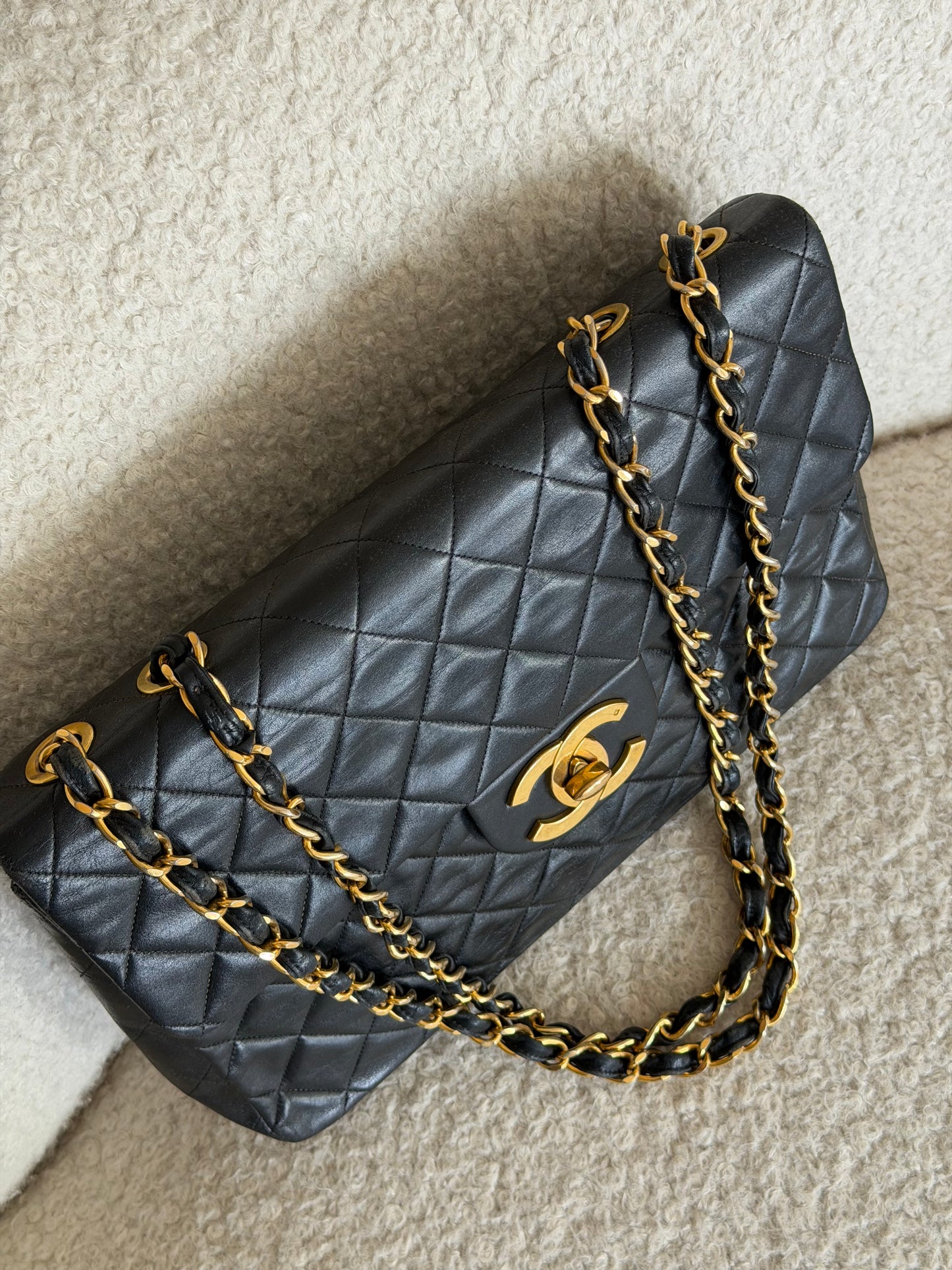 Pre-Owned Black Matelassé Lambskin Maxi Single Flap