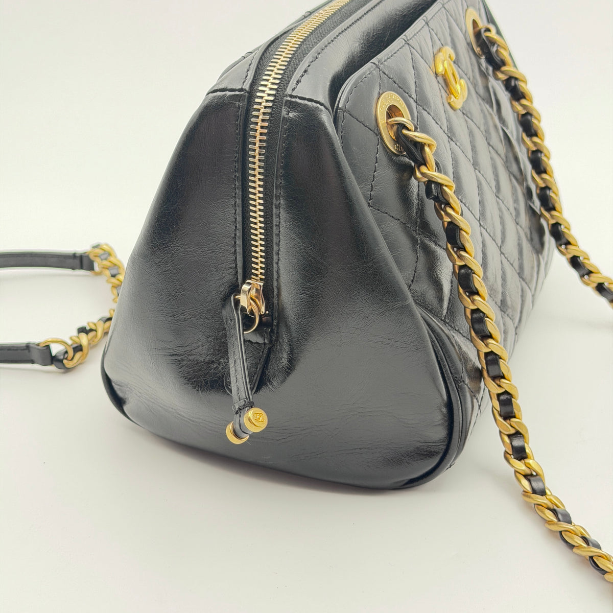 Pre-Owned Black Matelassé Calfskin Leather Bowling Bag