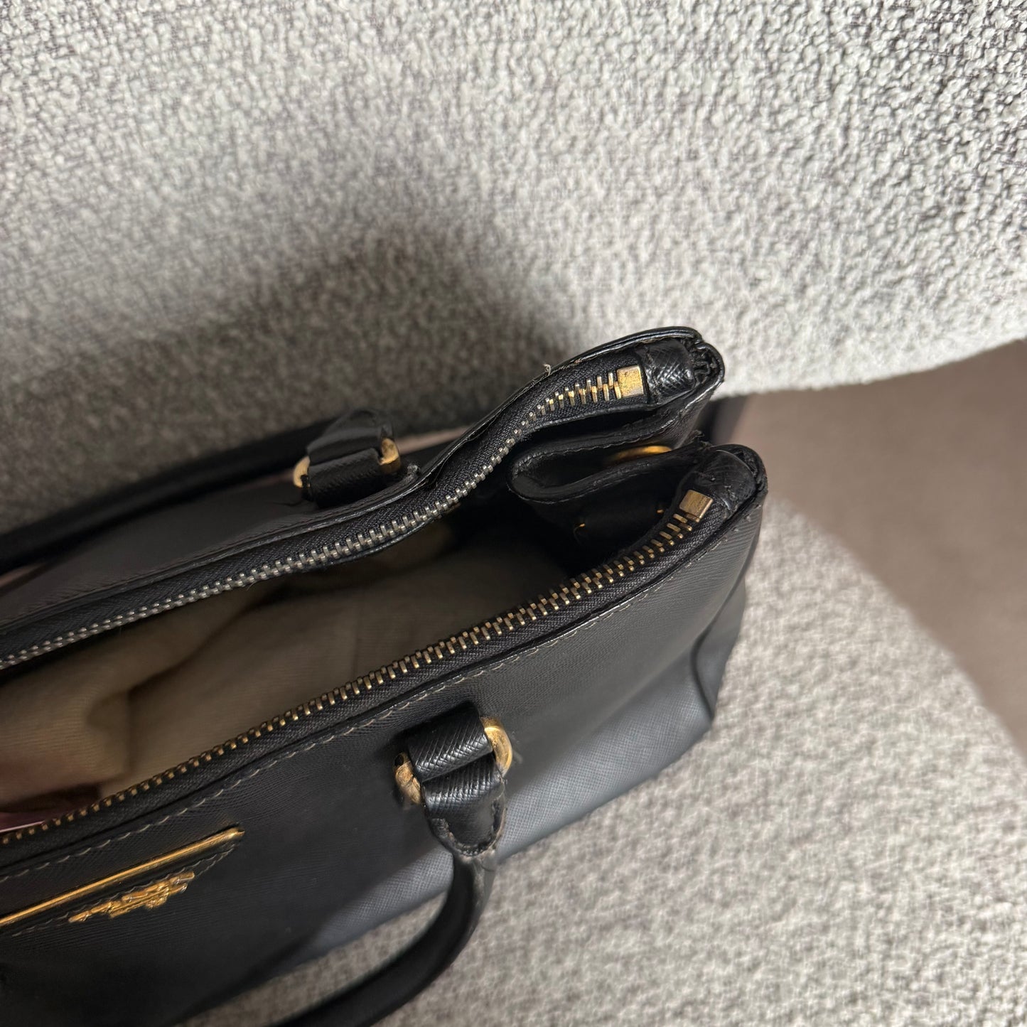 Pre-Owned Black Saffiano Leather Small Galleria