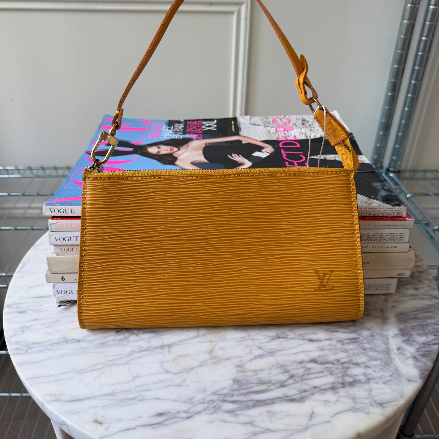 Pre-Owned Yellow Epileather Pochette Shoulder Bag