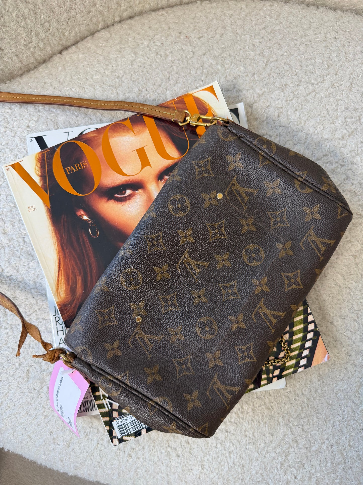 Pre-Owned LV Monogram Canvas Favorite Handbag