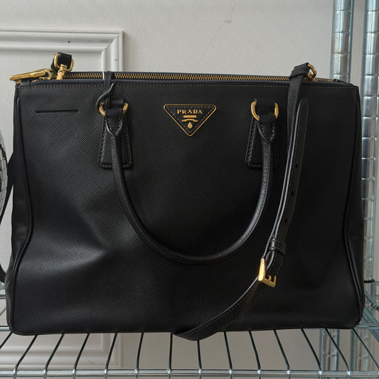 Pre-Owned Black Saffiano Leather Galleria Bag