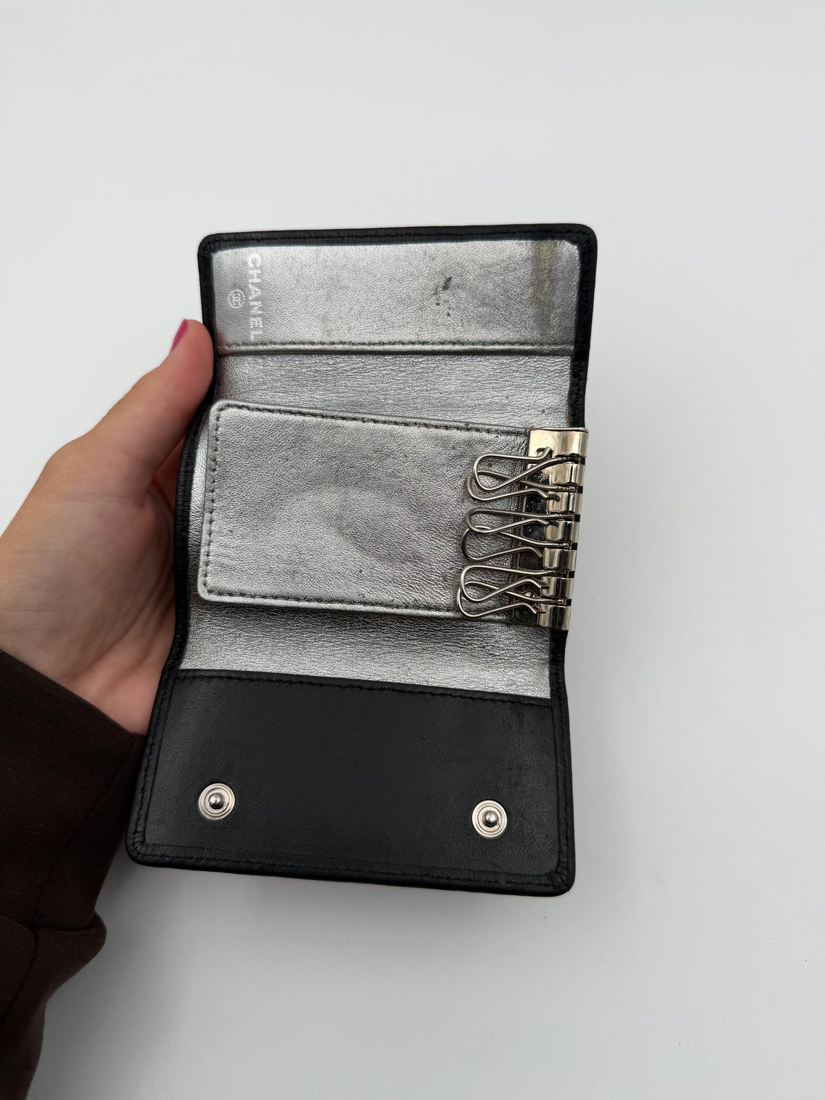 Pre-Owned Black Piano-Quilted Lambskin Leather Keyholder
