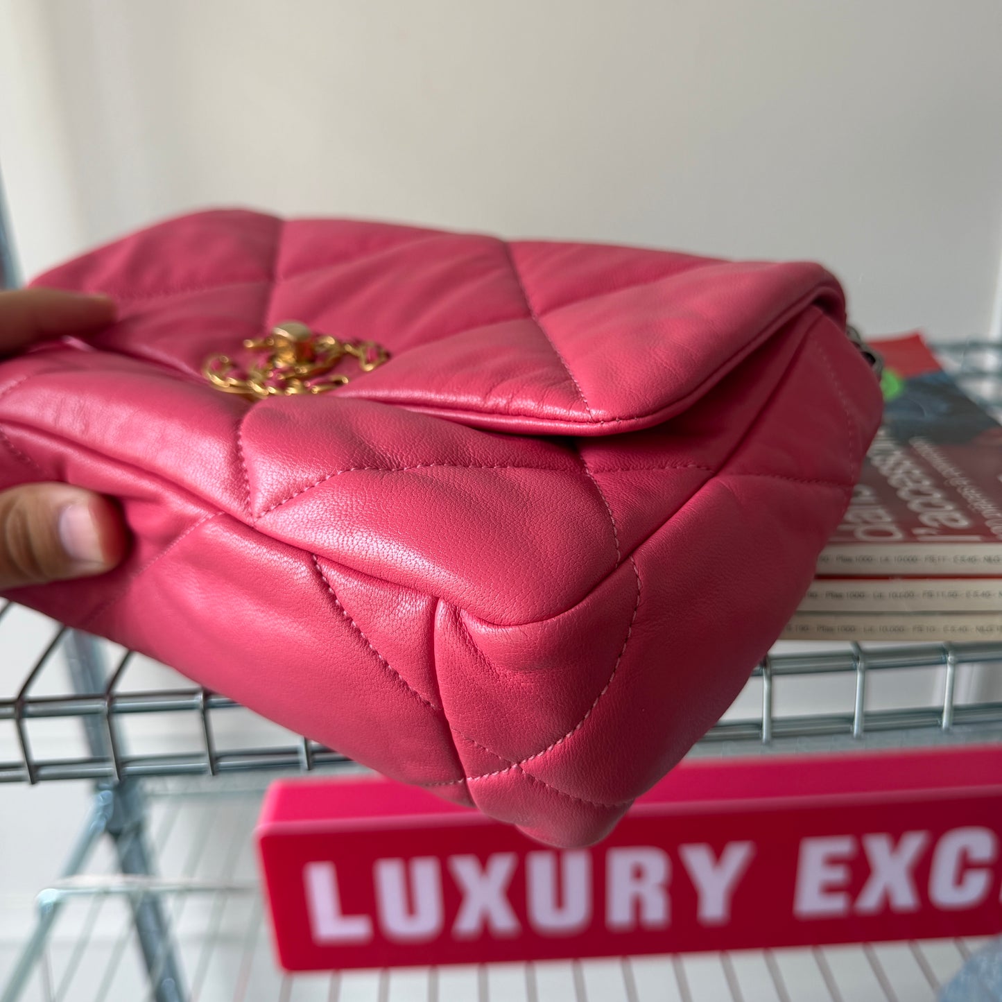 Pre-Owned Pink Shiny Lambskin Leather 19 Crossbody Bag
