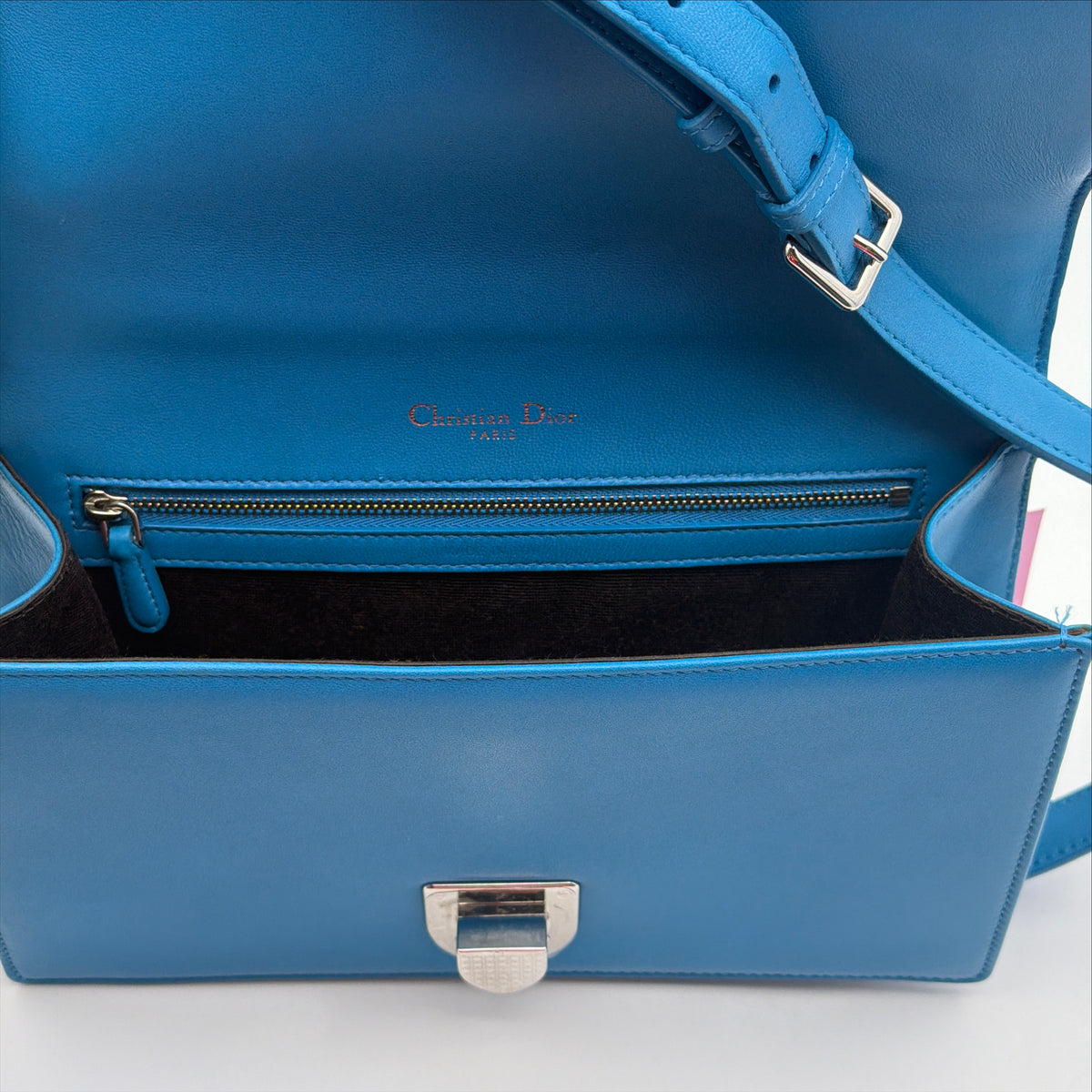 Pre-Owned Pearl Blue Leather Diorama Crossbody Bag