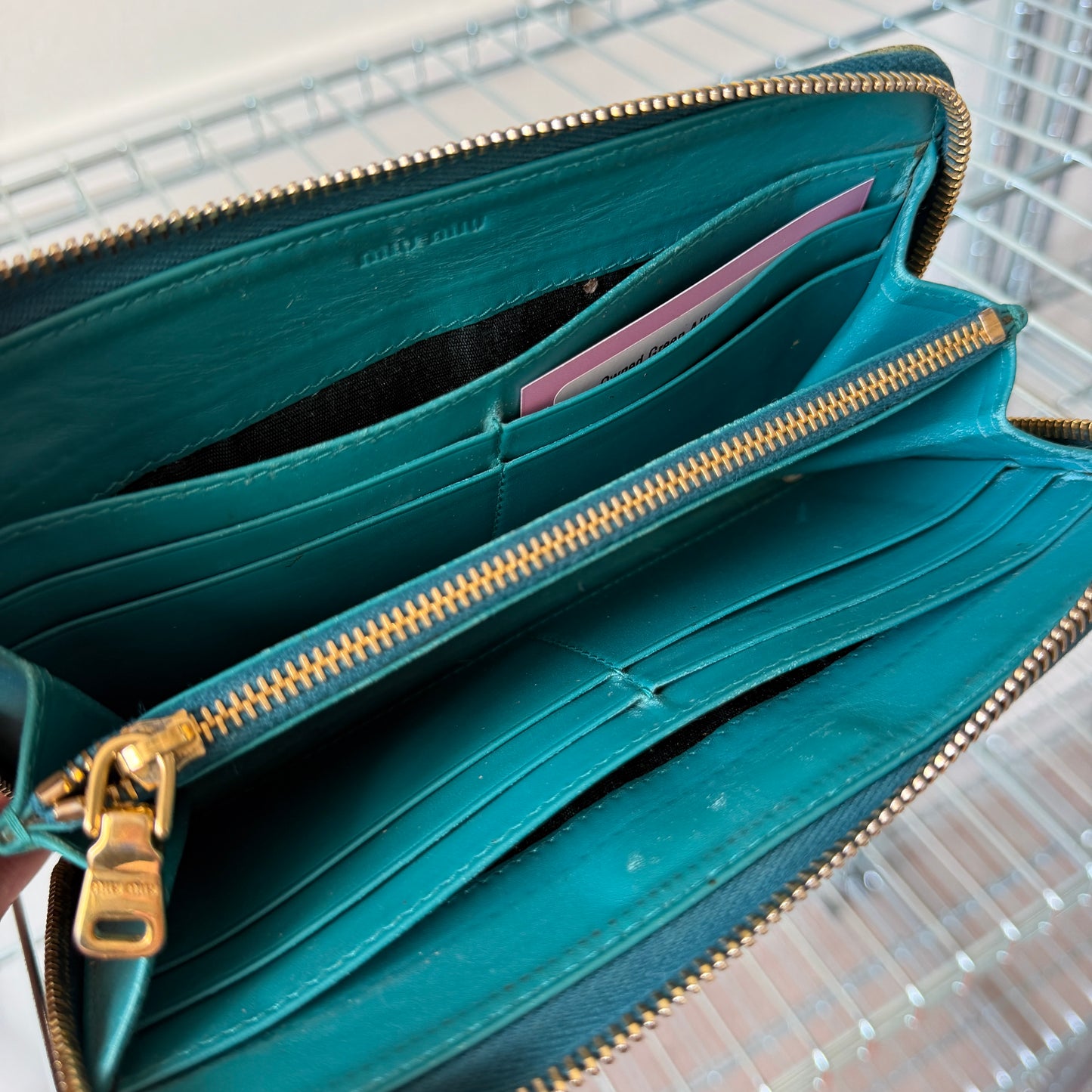 Pre-Owned Green Alligator Leather Zip Wallet