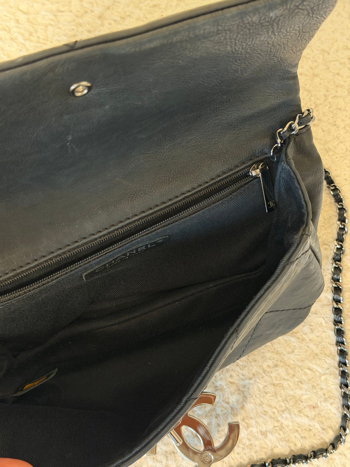 Pre-Owned Black Lambskin Leather Top Handle Wallet On Chain Handbag