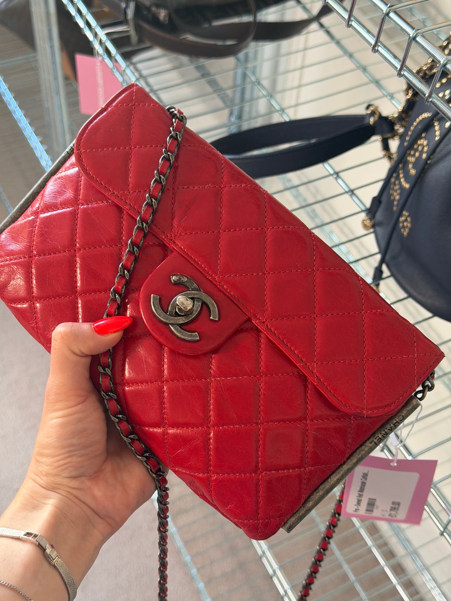 Pre-Owned Red Matelassé Calfskin Shoulder Bag
