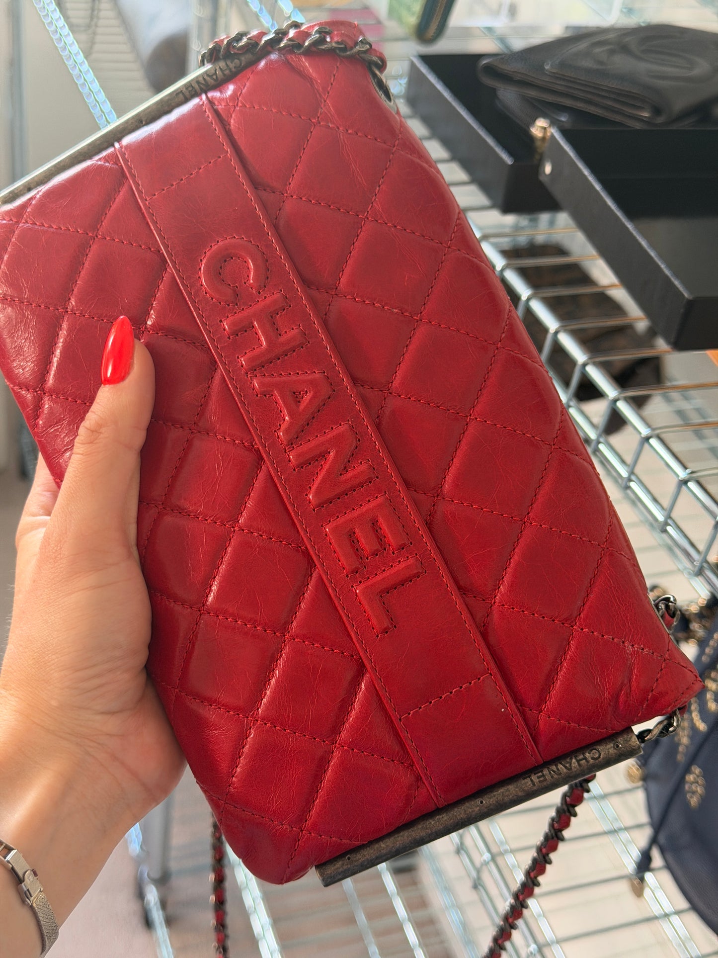 Pre-Owned Red Matelassé Calfskin Shoulder Bag