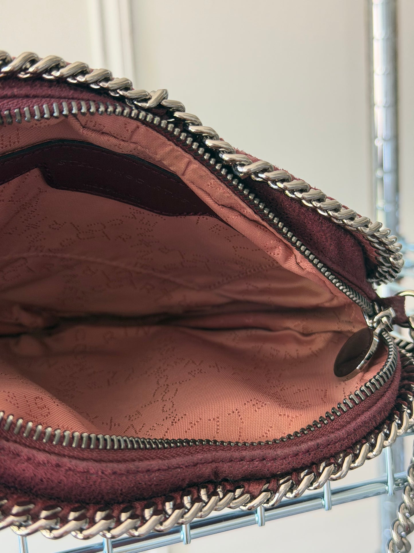 Pre-Owned Bordeaux Heart Handbag