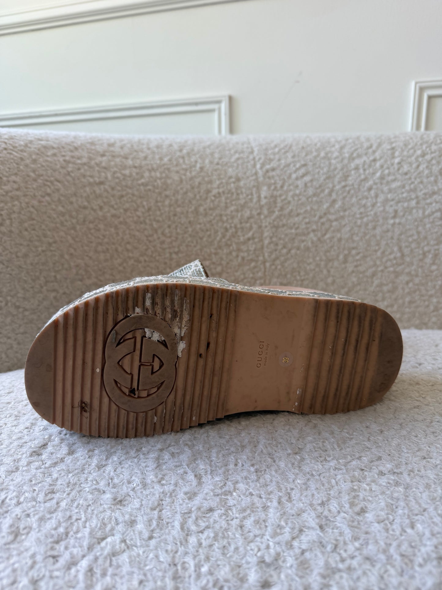 Silver/Beige Embroidered Fabric and Leather Sandal 39 Very good
