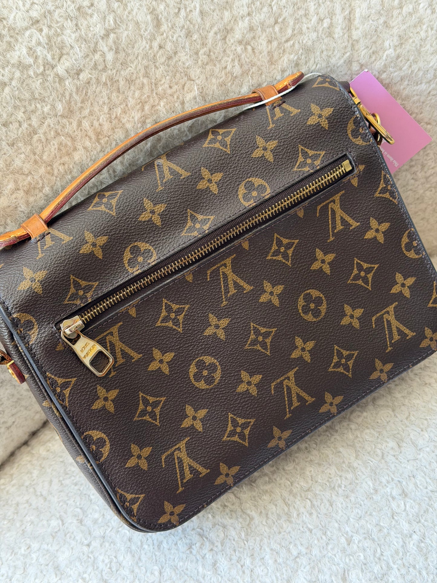 2018 Monogram Canvas Pochette Metis Handbag
