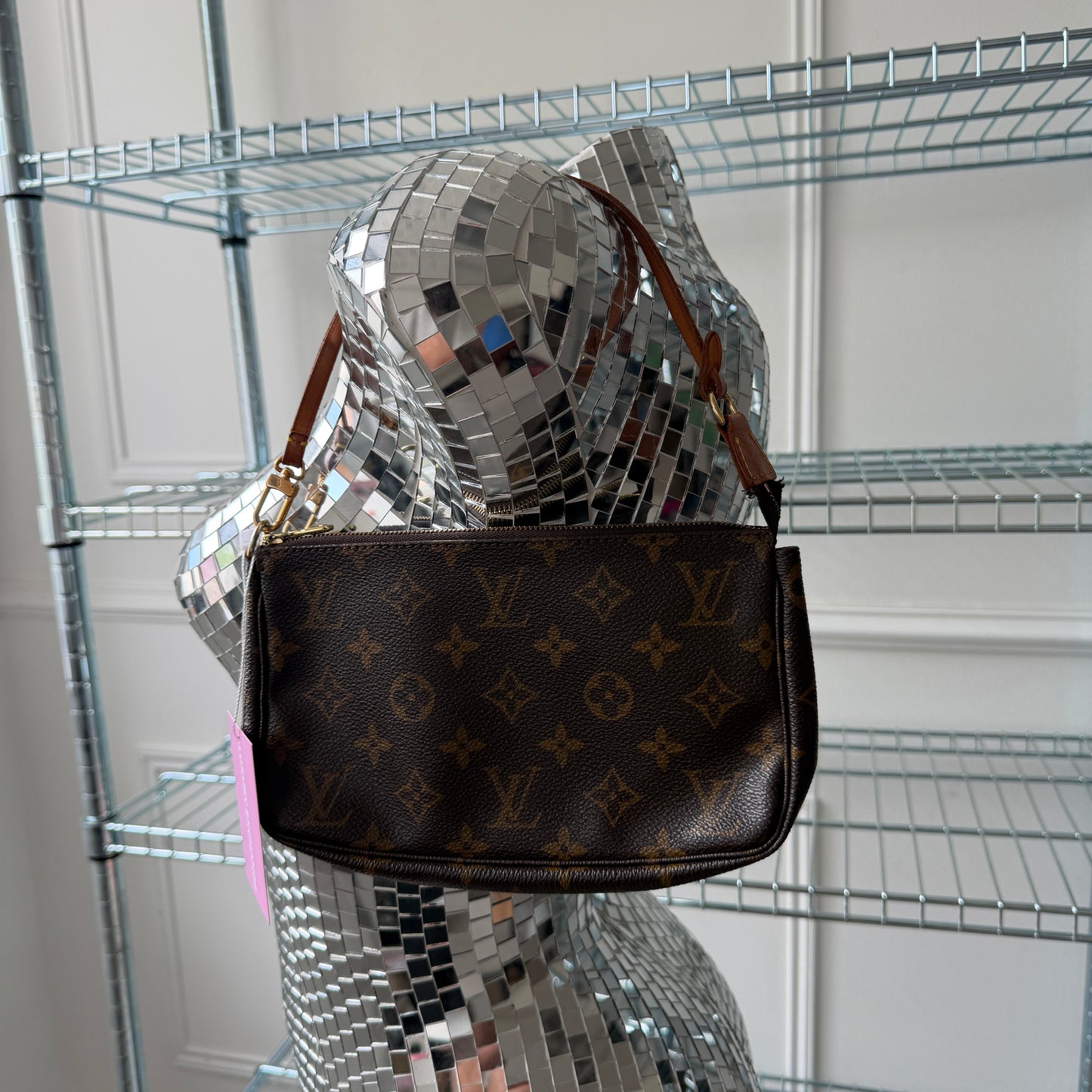 Pre-Owned LV Monogram Canvas Pochette Accessoires Shoulder Bag