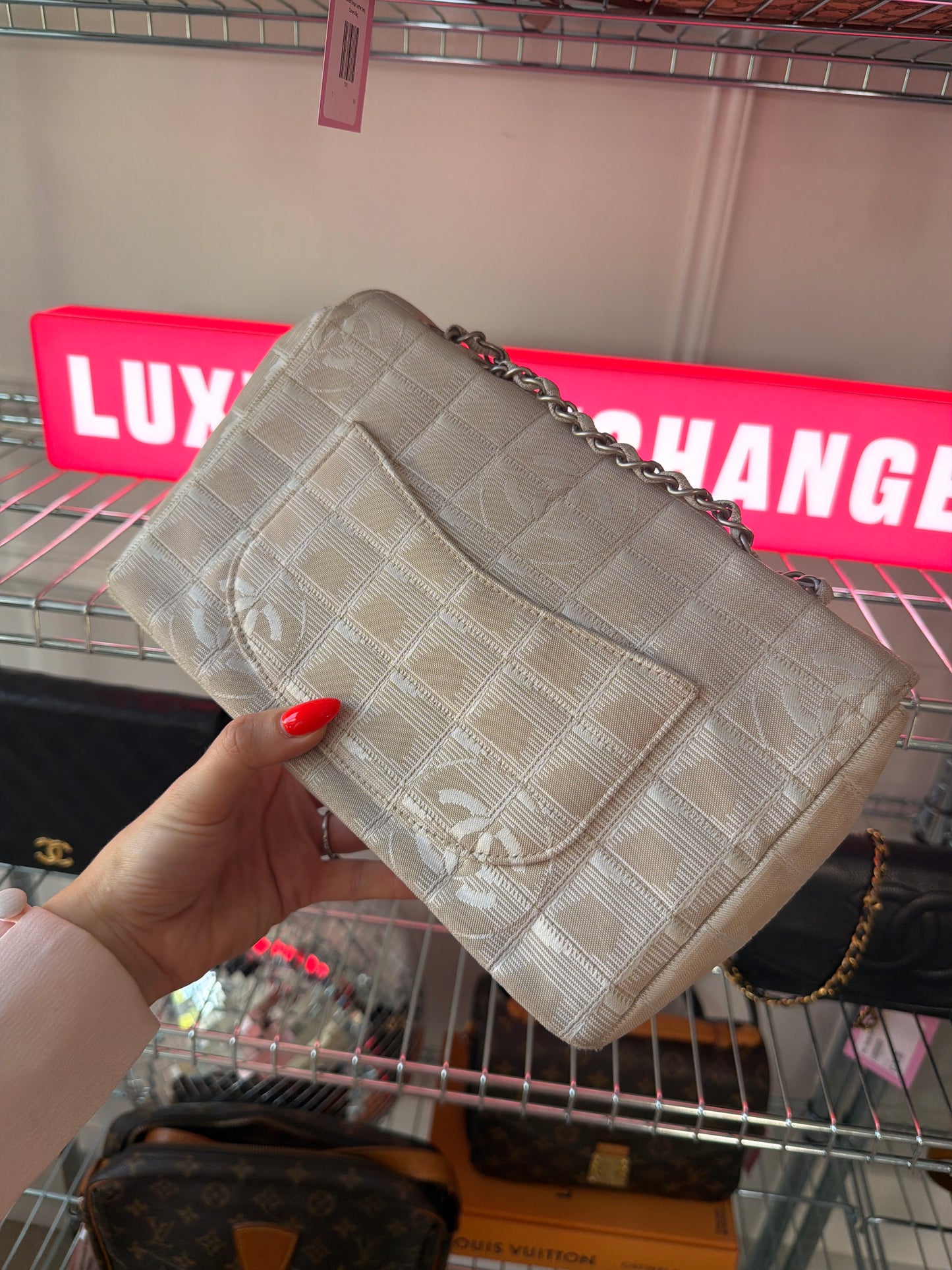 2000-02 White Travelline Single Flap Handbag - Pre Owned