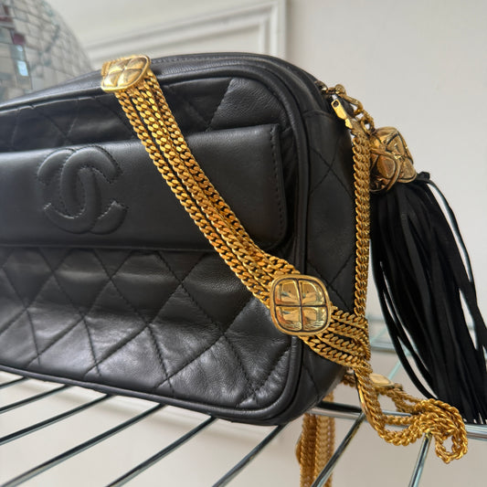 Pre-Owned Black Matelassé Lambskin Leather Multi-Chain Camera Bag