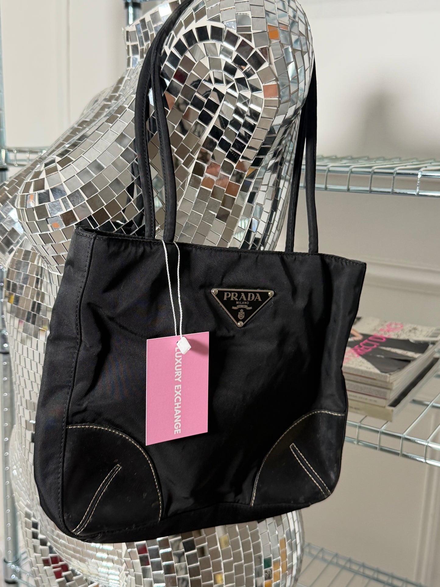 Pre-Owned Black Nylon Shoulder Bag